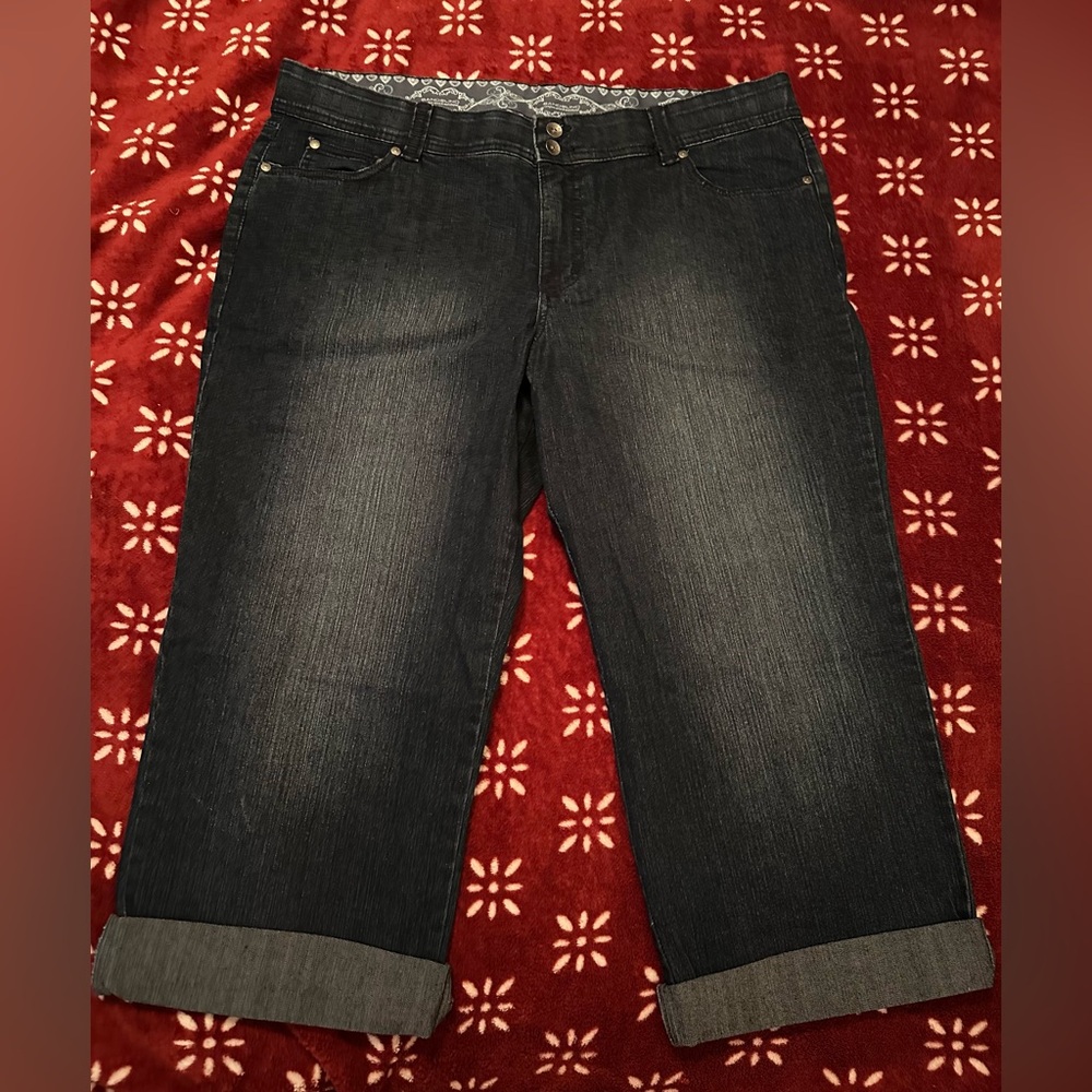 Women's Denim Capris